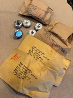 5920-00-565-0033 Us Army 8174414 9 Vintage Corona Balls P/n